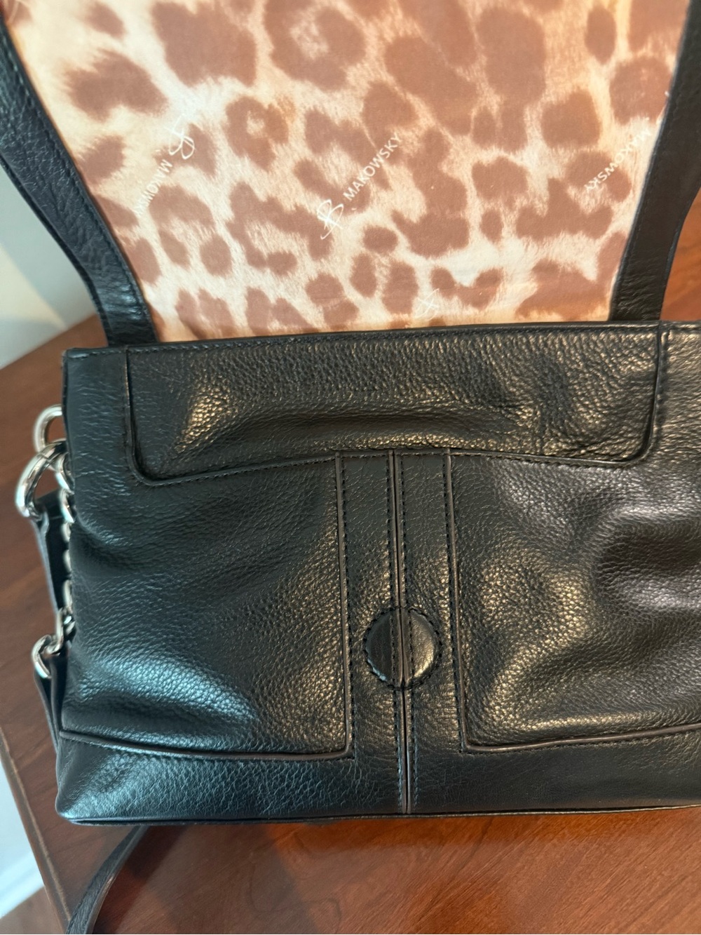 B. Makowsky Buttery Soft Black Leather Crossbody | Y2K | Minimalist | Adjustable - Picture 8 of 9